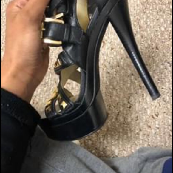 Heels - Picture 4 of 5